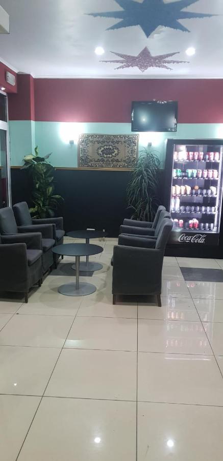 Hotel La Potiniere Schaerbeek Екстериор снимка