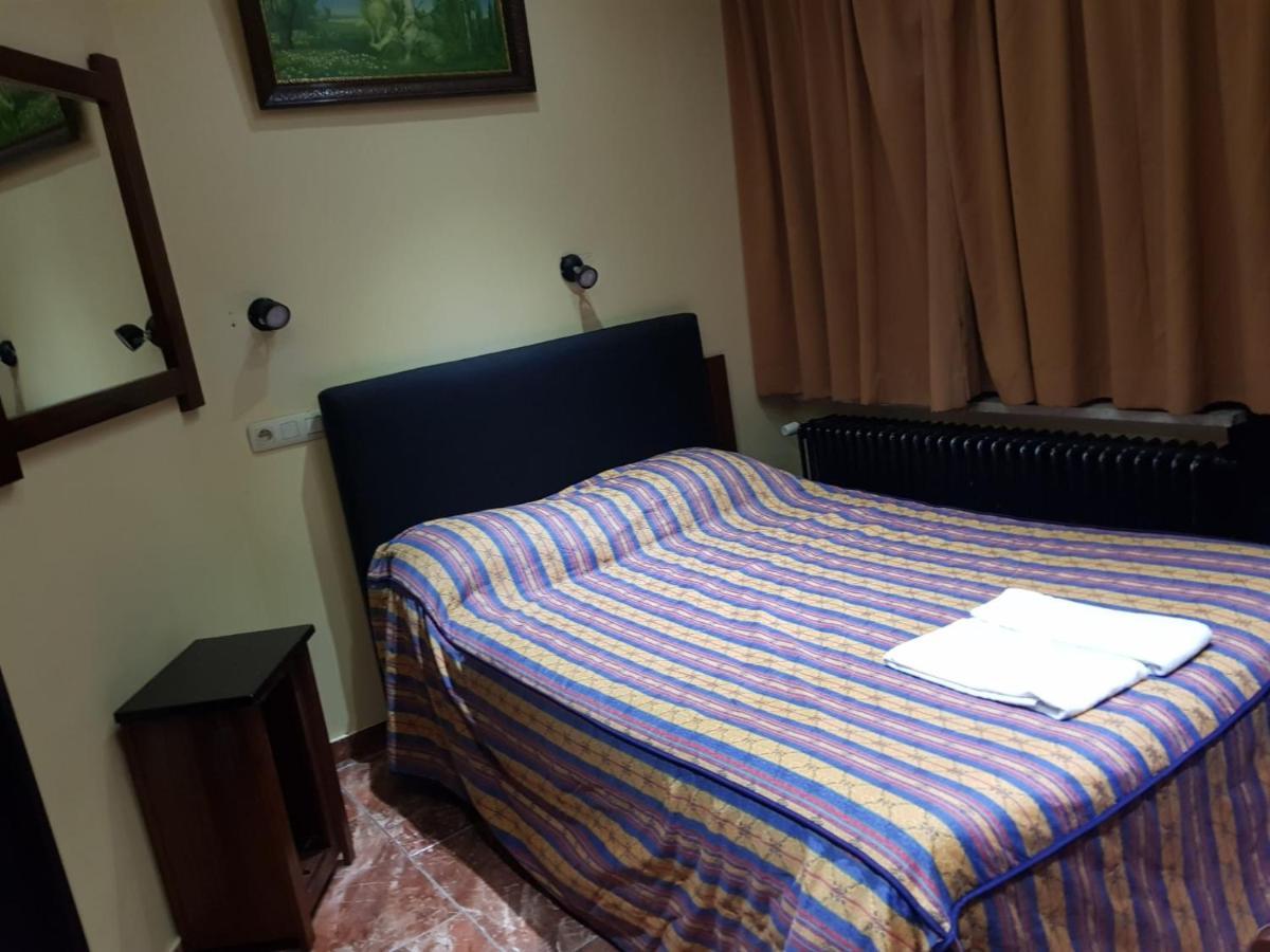 Hotel La Potiniere Schaerbeek Екстериор снимка